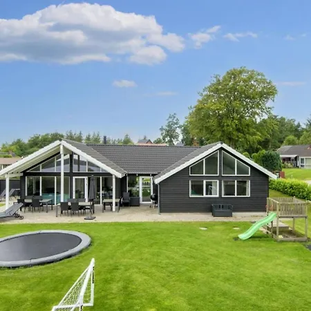 Villavilla 421 - Hvidbjerg, Ostjylland בית נופש בורקופ